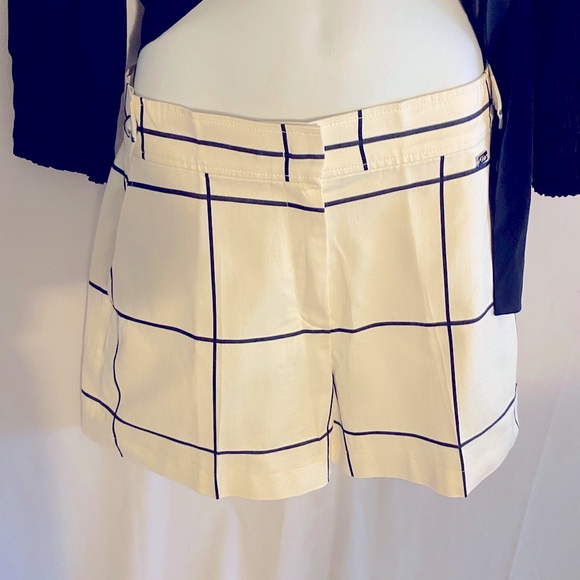 Escada Windowpane Patterned Shorts - Picture 6 of 9